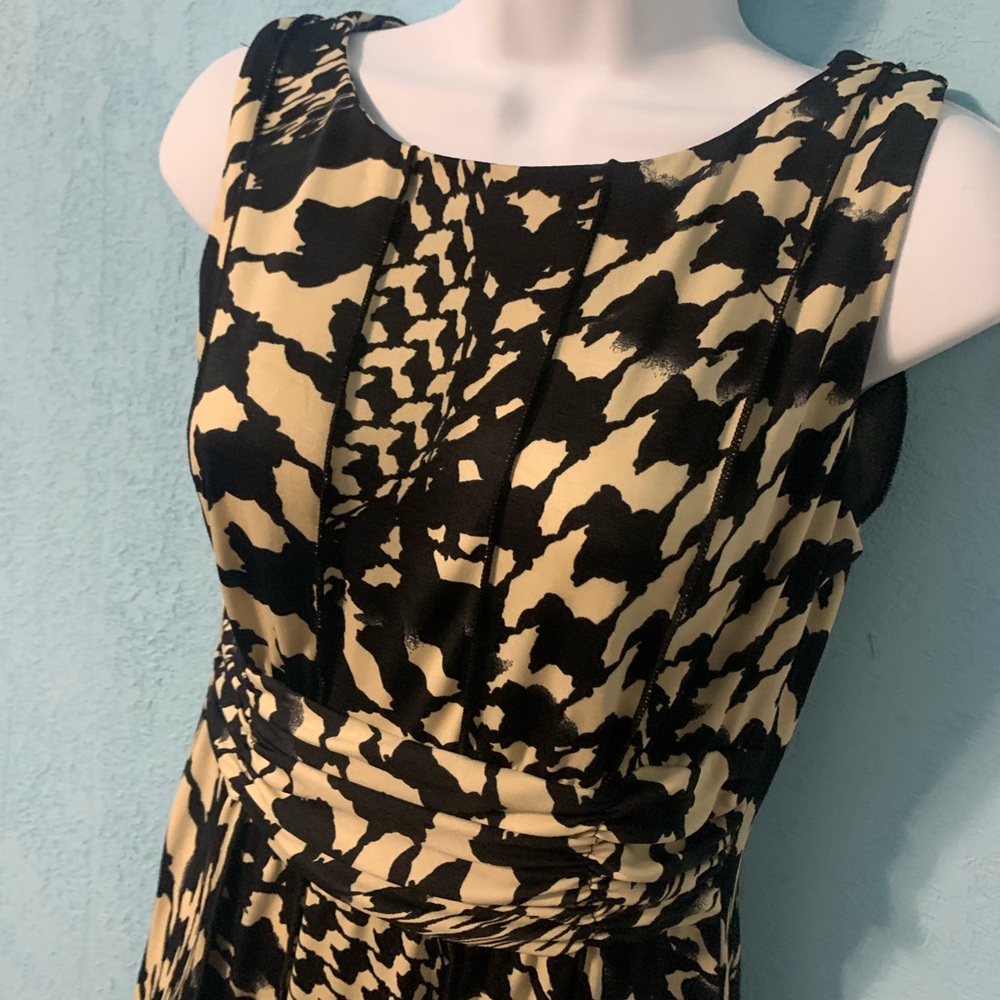 Perceptions Dress - Picture 2 of 11